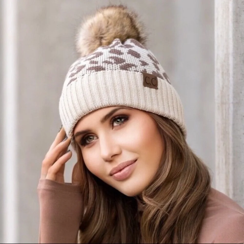 🍁LAST1️⃣New Tan/Cream C.C. Leopard Furry Pom Hat Women's Winter Warm Beanie Hat - Picture 4 of 5